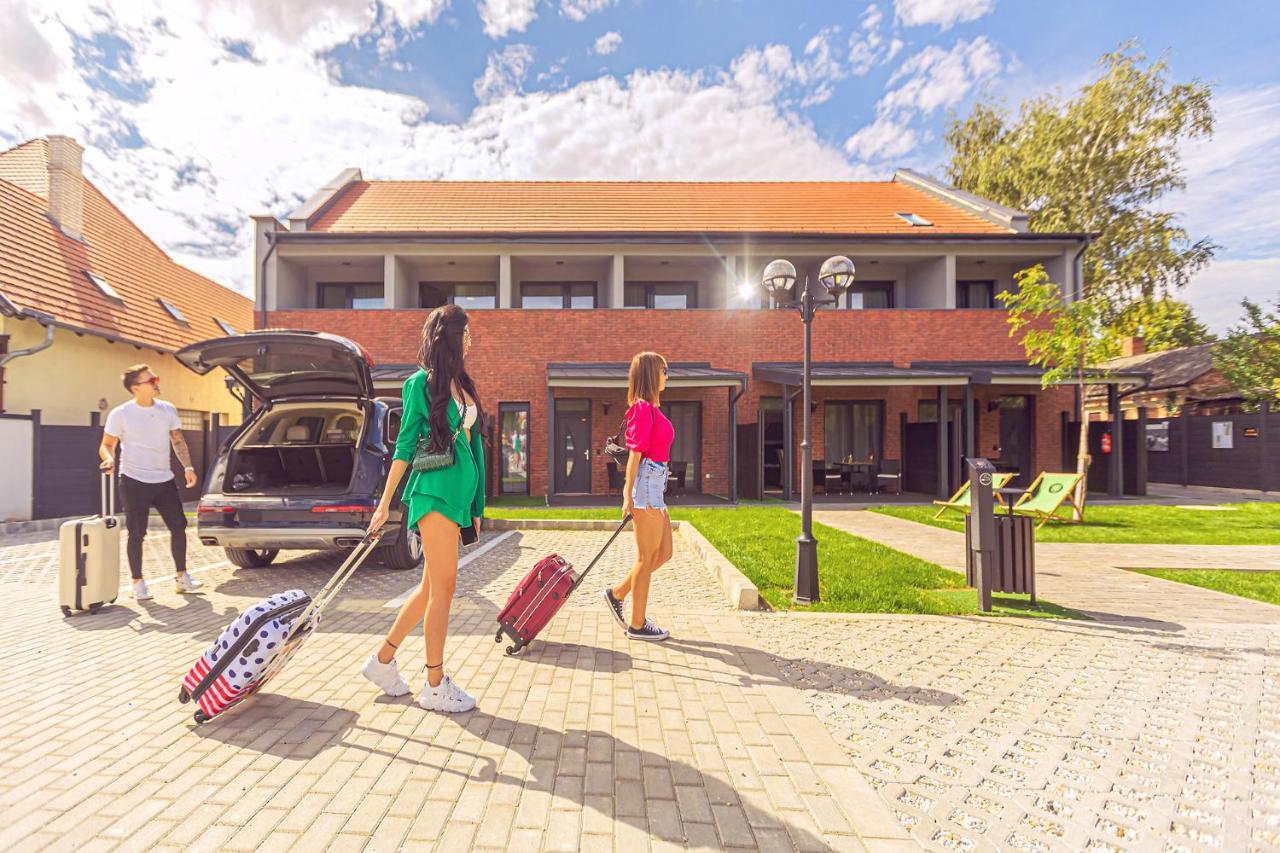 Park Hotel Buek-Buekfuerdo Екстериор снимка