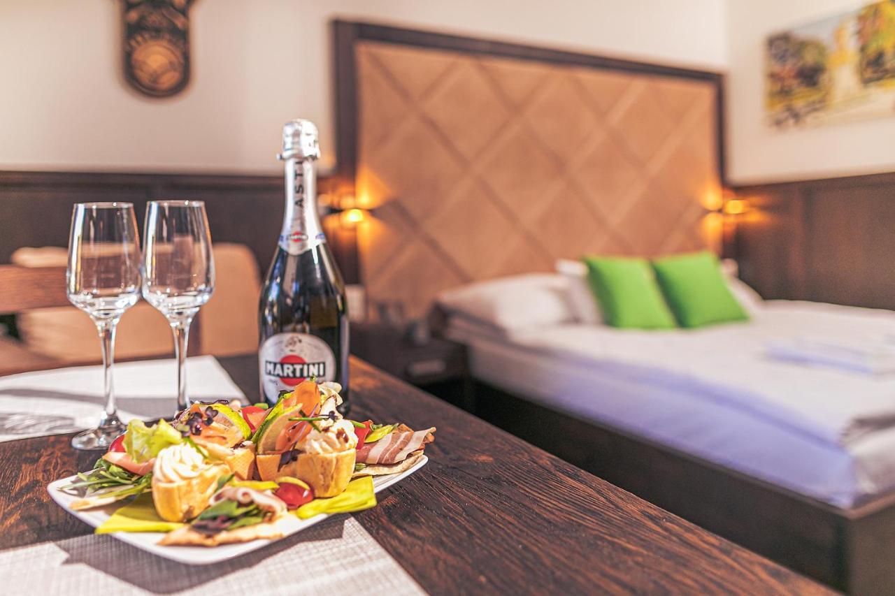 Park Hotel Buek-Buekfuerdo Екстериор снимка
