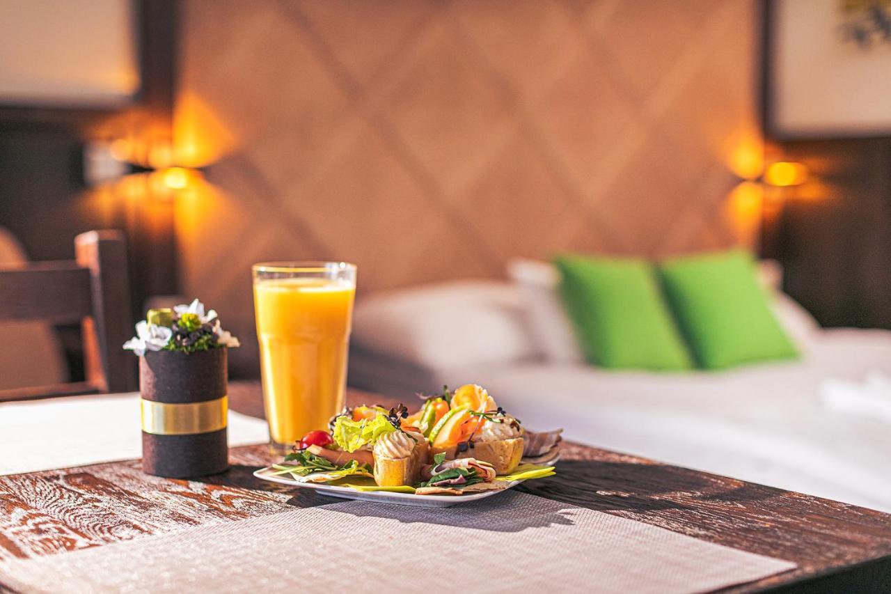 Park Hotel Buek-Buekfuerdo Екстериор снимка