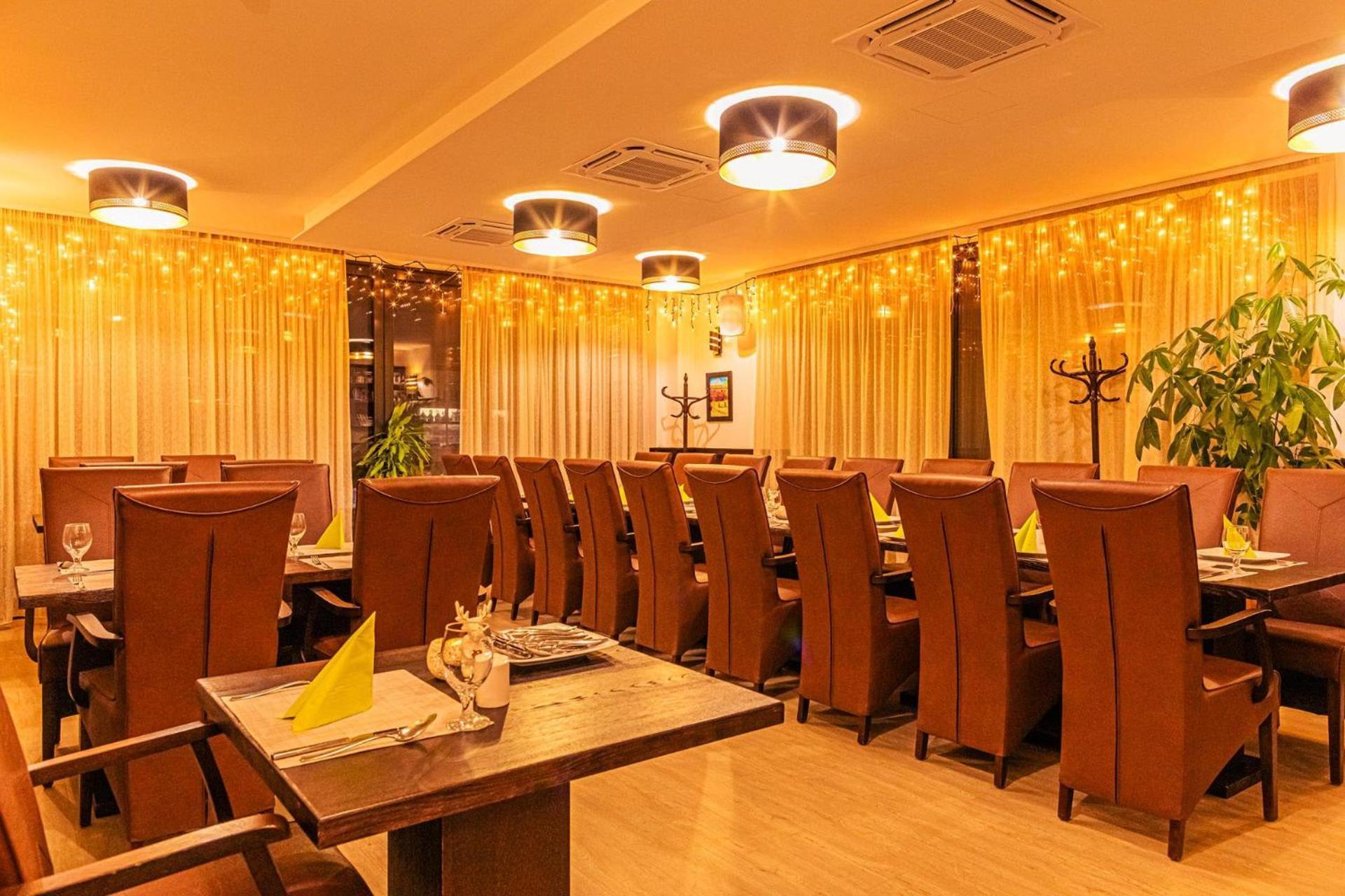 Park Hotel Buek-Buekfuerdo Екстериор снимка